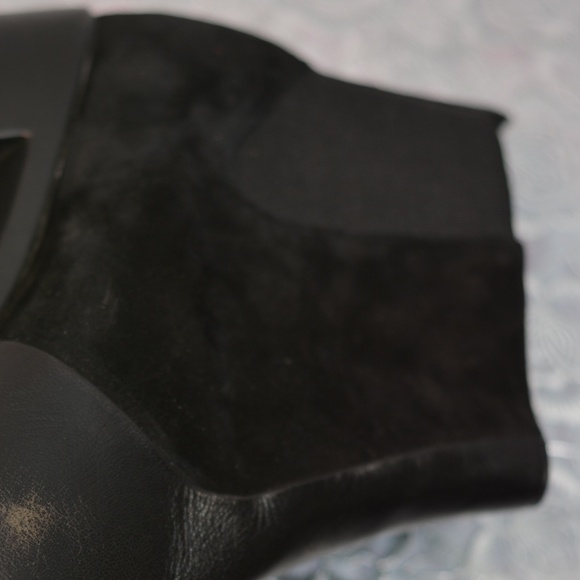 DANSKO Black Leather and Suede Booties SZ 39/8 NWOT - Picture 12 of 12